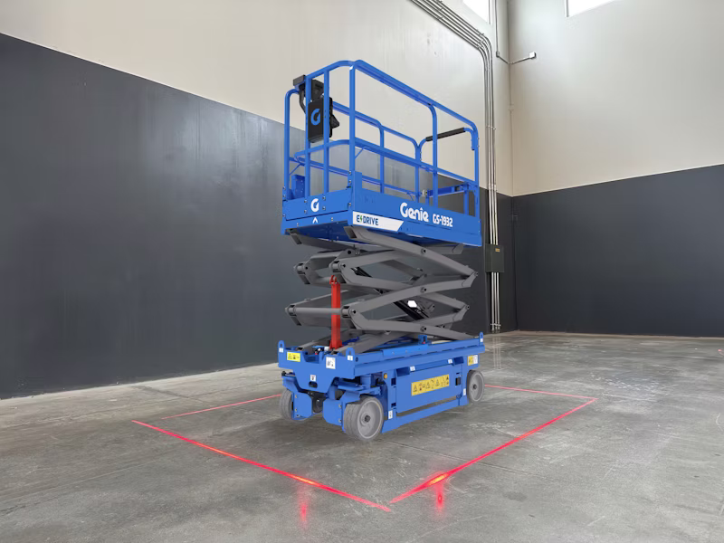 Genie kỷ niệm 60 năm: Hành trình đổi mới từ thiết bị nâng đến hệ sinh thái dịch vụ 4 genie accessories zonelights gs 1932 side.kzVTpcUsW3