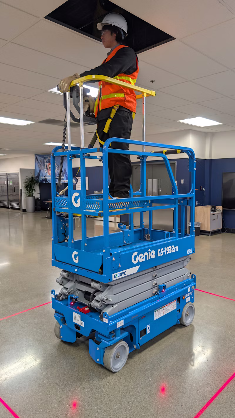 Genie kỷ niệm 60 năm: Hành trình đổi mới từ thiết bị nâng đến hệ sinh thái dịch vụ 5 integrated access deck stowed machine.ugsyYDmtjv